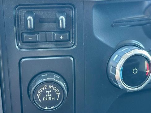 Used 2022 Ford F150 XLT w/ Equipment Group 302A High RWD image 16