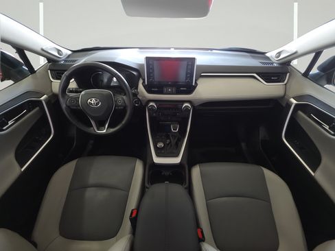 Used 2021 Toyota RAV4 Limited AWD/4WD image 30