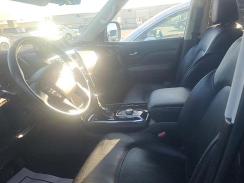 Used 2024 INFINITI QX80 Luxe RWD image 7