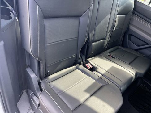 Used 2022 Volkswagen Atlas SE image 27