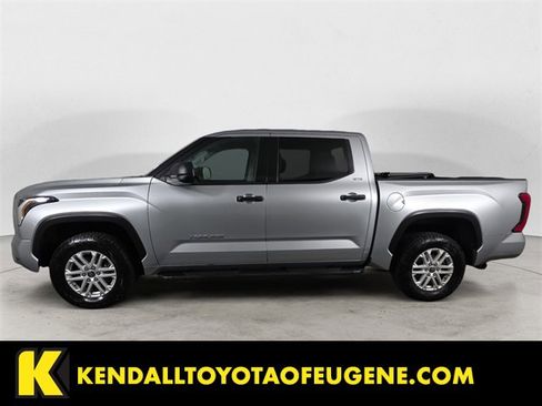 Used 2022 Toyota Tundra SR5 image 2