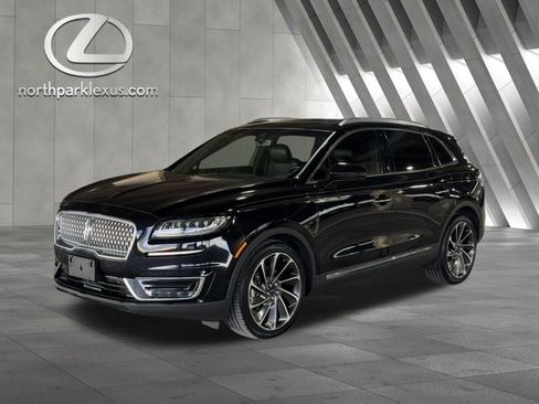 Used 2019 Lincoln Nautilus Reserve w/ Ultimate Package FWD image 3