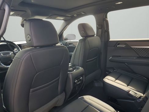 New 2026 GMC Acadia Denali w/ Super Cruise Package image 18