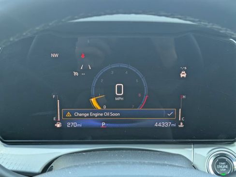 Used 2025 Chevrolet Trax LT w/ LT Convenience Package FWD image 27