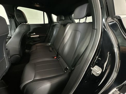 Used 2025 Mercedes-Benz GLA 250 image 22
