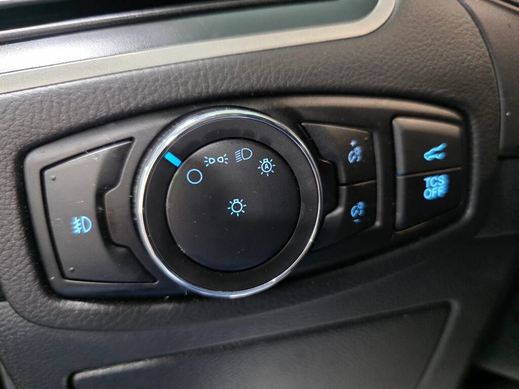 Used 2024 Ford Edge SEL w/ Convenience Package AWD/4WD image 16