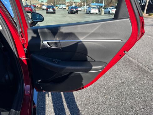 Used 2025 Hyundai Sonata SEL image 16