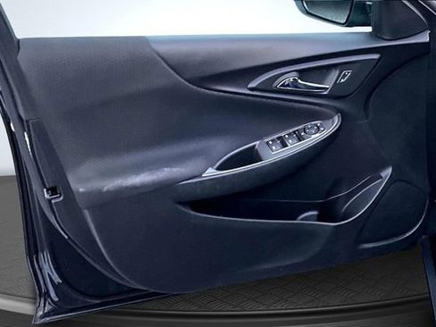 Used 2023 Chevrolet Malibu LT image 20