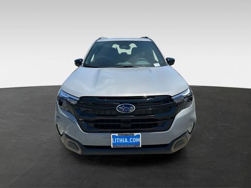 Used 2025 Subaru Forester Sport w/ Popular Package #2 AWD/4WD image 6