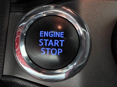 Used 2018 Toyota Tacoma TRD Sport image 41