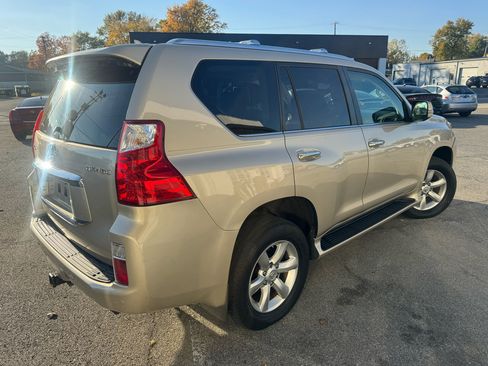 Used 2010 Lexus GX 460 image 6