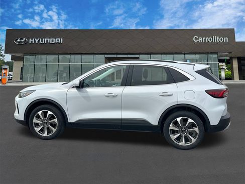 Used 2025 Ford Escape Platinum AWD/4WD image 8