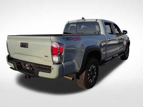 Used 2023 Toyota Tacoma TRD Off-Road w/ Technology Package AWD/4WD image 7