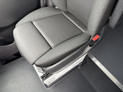 New 2025 Mercedes-Benz Sprinter 2500 image 27