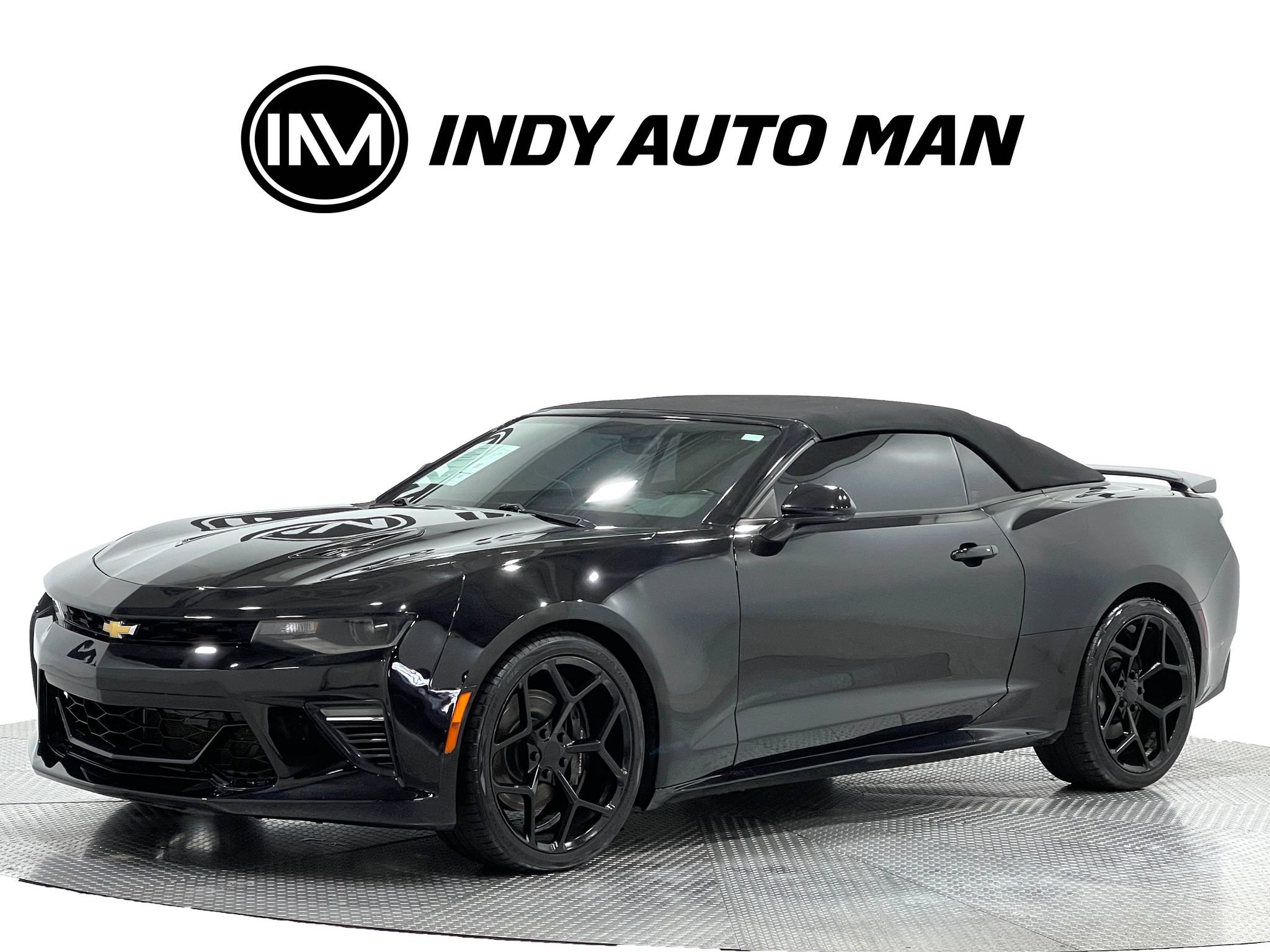Used 2018 Chevrolet Camaro SS RWD image 8