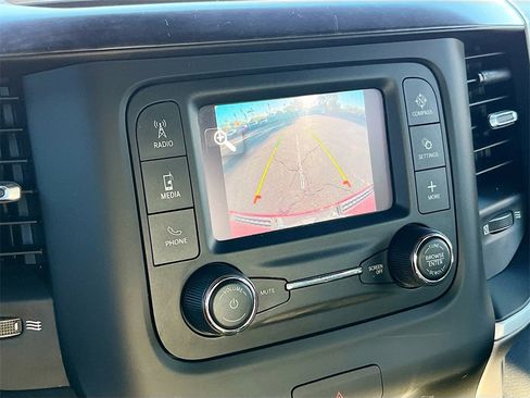 Used 2022 RAM 1500 Big Horn image 13