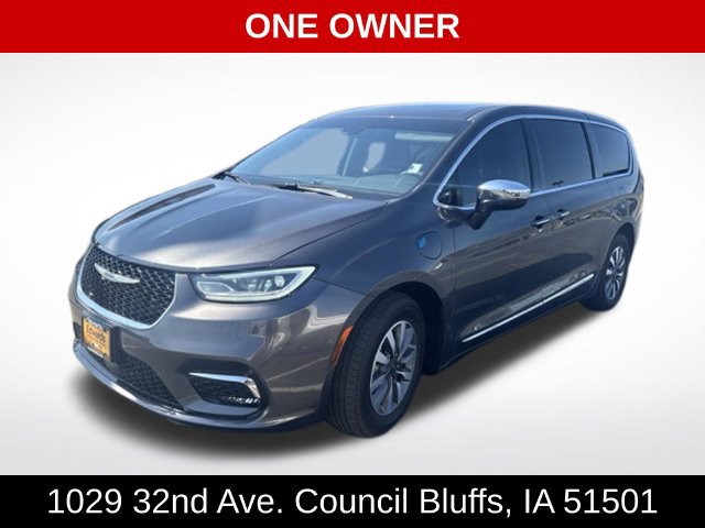 Used 2023 Chrysler Pacifica Limited FWD image 3