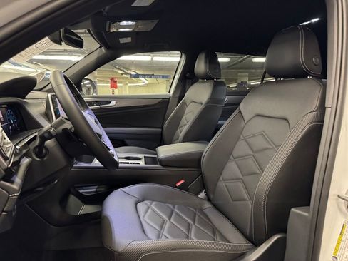 New 2026 Volkswagen Atlas Cross Sport SE image 19