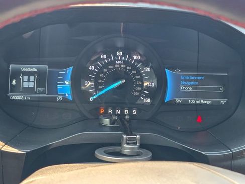 Certified 2022 Ford Edge ST-Line w/ Class II Trailer Tow Package image 19