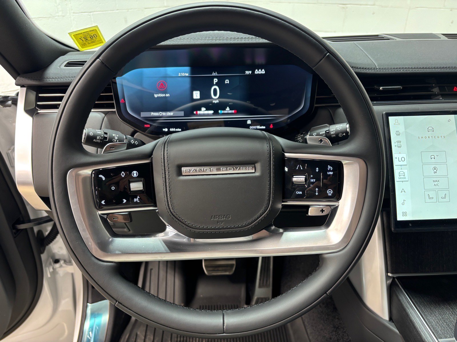 New 2026 Land Rover Range Rover SE AWD/4WD image 17