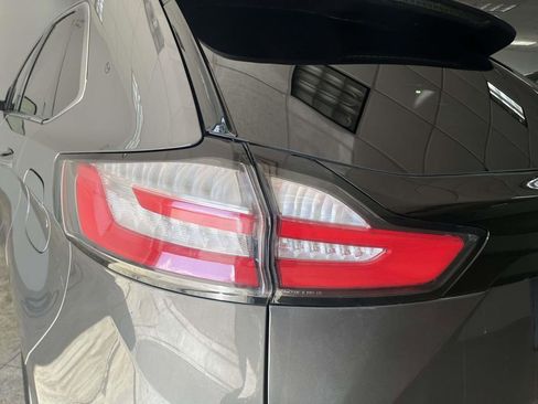 Used 2024 Ford Edge SEL AWD/4WD image 12