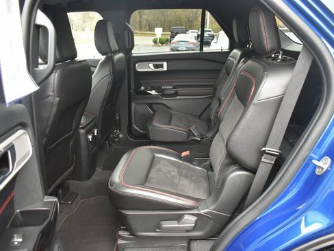 Used 2022 Ford Explorer ST-Line w/ Class IV Trailer Tow Package image 13