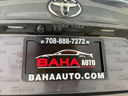 Used 2021 Toyota Highlander LE AWD/4WD image 7
