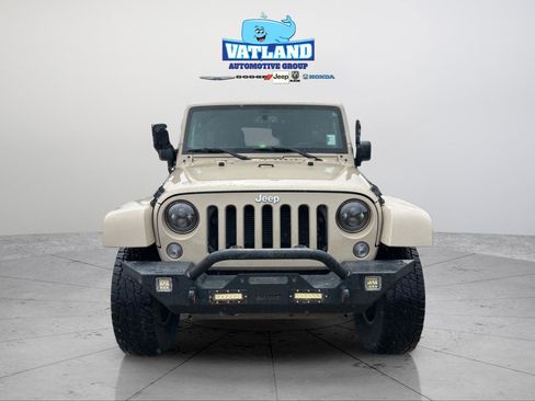 Certified 2016 Jeep Wrangler Unlimited Rubicon w/ Dual Top Group image 21