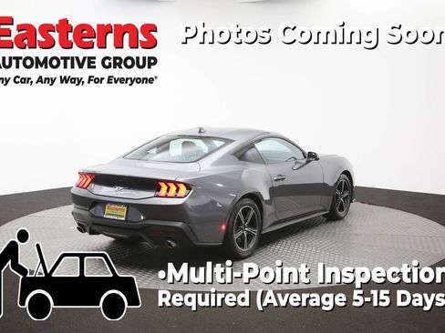Used 2025 Ford Mustang Coupe RWD image 37
