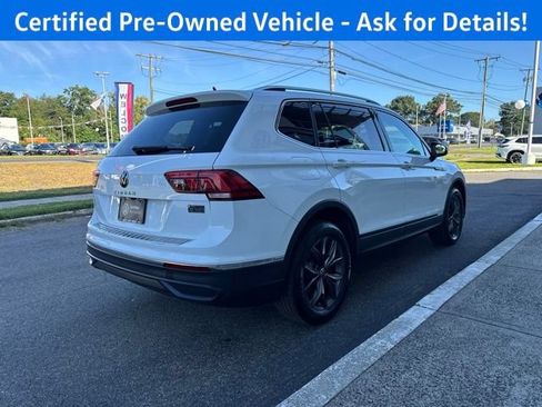 Certified 2024 Volkswagen Tiguan SE w/ Panoramic Sunroof Package AWD/4WD image 9