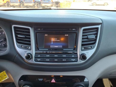 Used 2016 Hyundai Tucson SE image 9