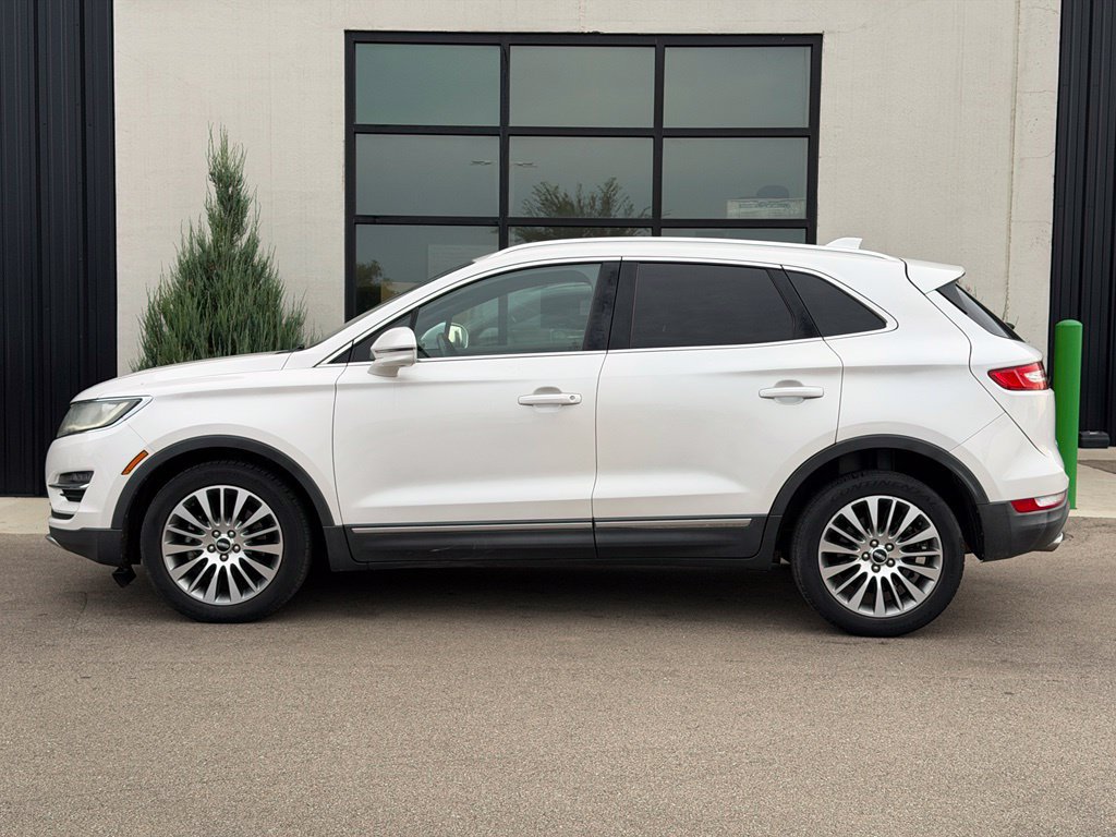 Used 2018 Lincoln MKC Reserve w/ Lincoln MKC Climate Package FWD image 2