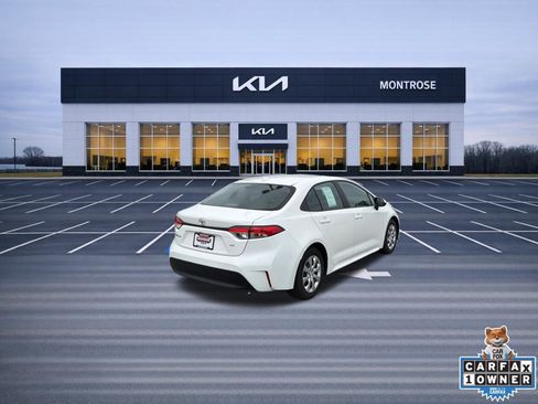 Used 2025 Toyota Corolla LE image 5