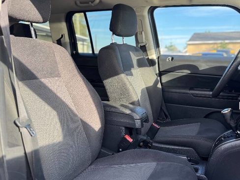 Used 2014 Jeep Patriot Sport w/ Power Value Group image 7