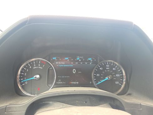 Used 2018 Ford Expedition Limited w/ Equipment Group 301A AWD/4WD image 12
