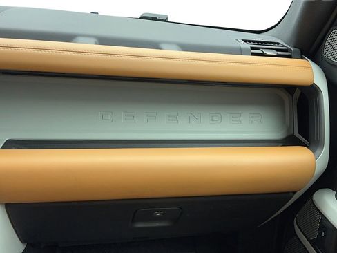Used 2023 Land Rover Defender 130 First Edition AWD/4WD image 19