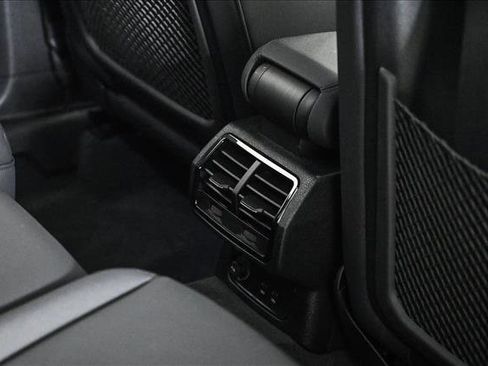 Certified 2024 Audi Q3 2.0T Premium Plus w/ Premium Plus Package image 18