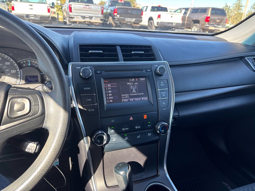 Used 2015 Toyota Camry LE FWD image 10