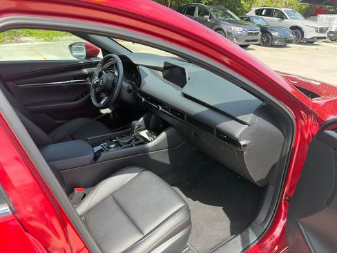 Used 2024 MAZDA MAZDA3 s FWD image 12