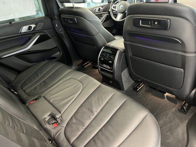 Used 2019 BMW X5 xDrive40i w/ M Sport Package AWD/4WD image 38