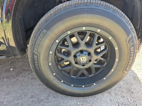 Used 2020 Ford F150 Platinum w/ Equipment Group 701A Luxury AWD/4WD image 15