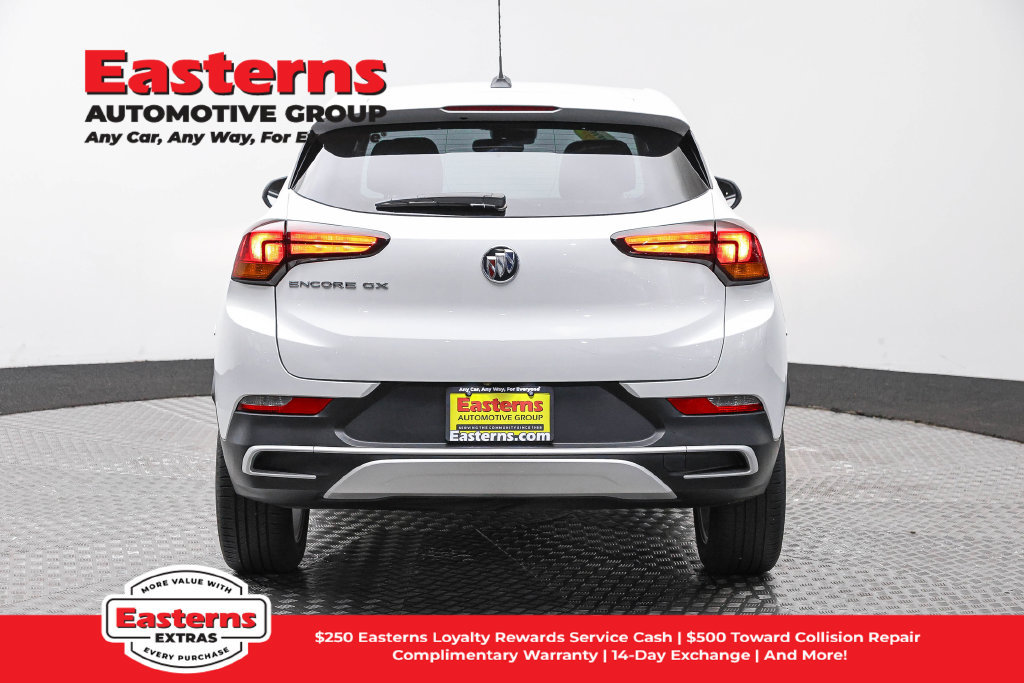 Used 2023 Buick Encore GX Preferred w/ Cold Weather Comfort Package FWD image 5