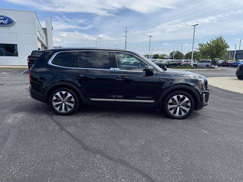 Used 2020 Kia Telluride EX w/ EX Premium Package AWD/4WD image 3