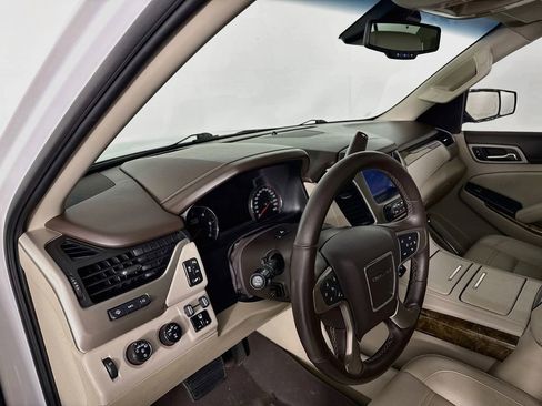 Used 2016 GMC Yukon Denali w/ Open Road Package AWD/4WD image 4