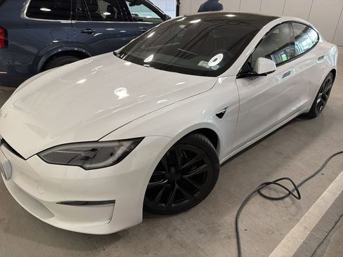 Used 2023 Tesla Model S Standard Range AWD/4WD image 1