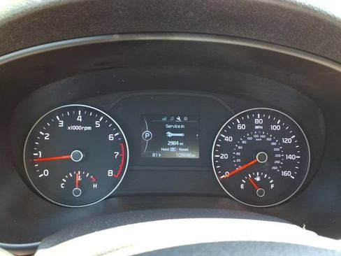 Used 2019 Kia Sportage LX AWD/4WD image 18