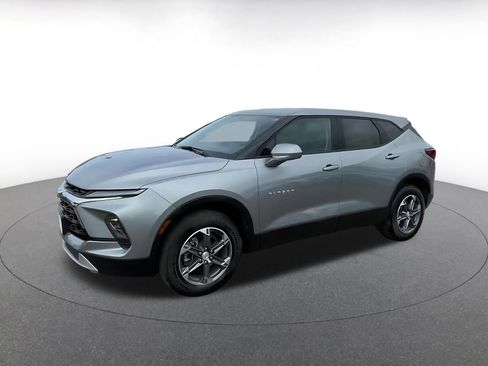 Used 2025 Chevrolet Blazer LT image 8