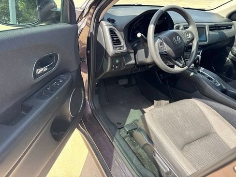 Used 2022 Honda HR-V EX image 8