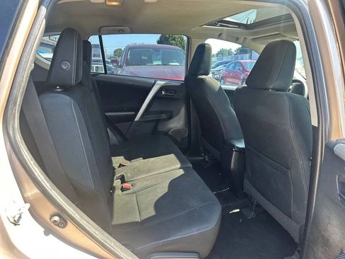 Used 2014 Toyota RAV4 XLE image 31