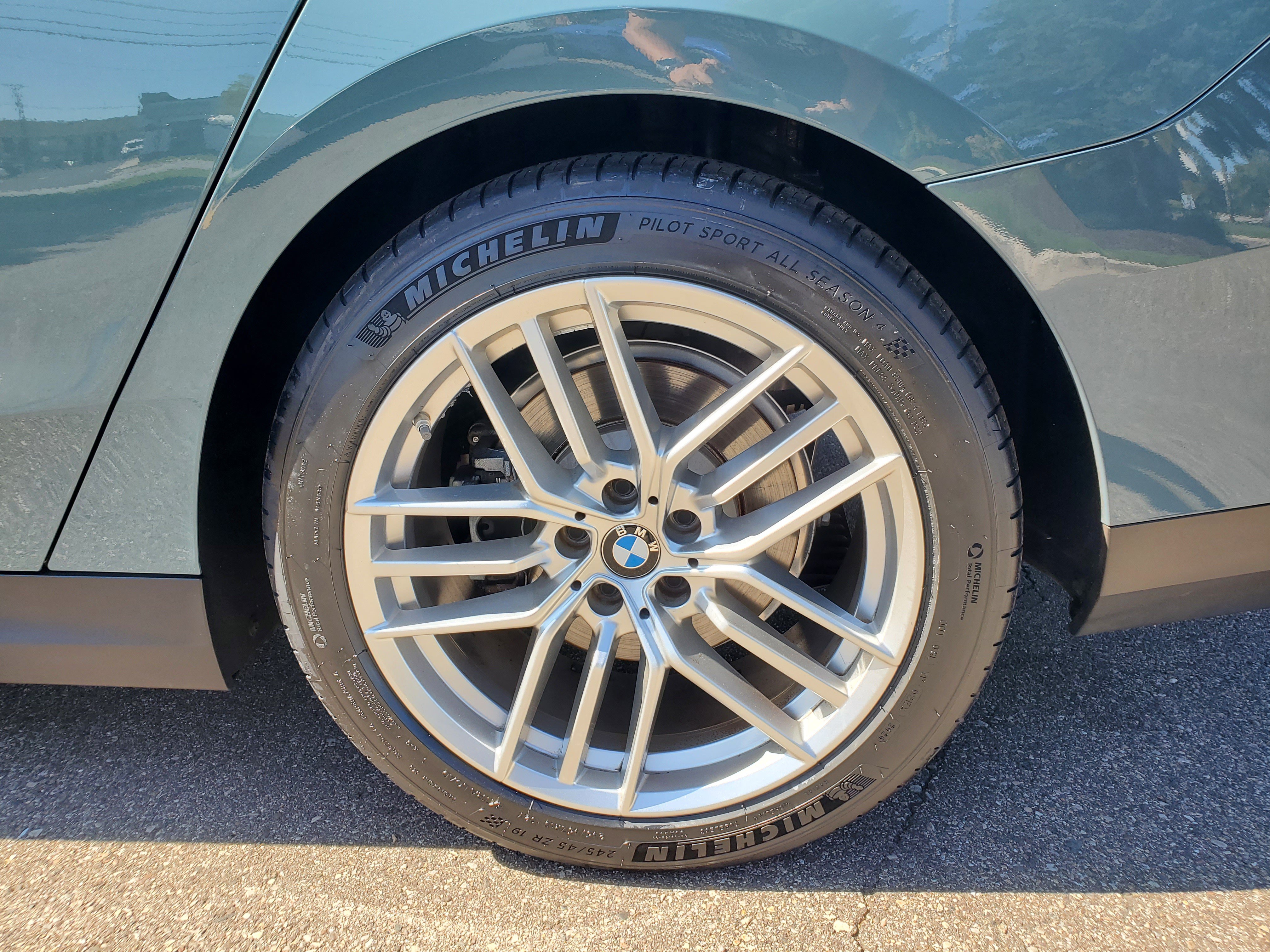 Certified 2024 BMW 530i xDrive w/ Premium Package AWD/4WD image 35